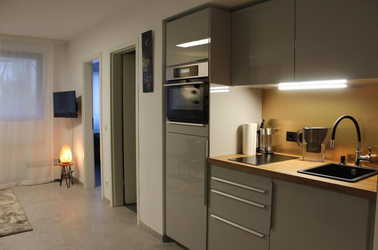Smartapart - Design - Favorite Place - Full Equipment - Public Transport Apartment